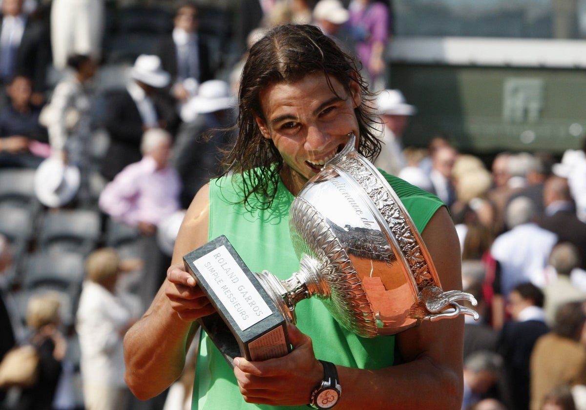 Nadal, con su cuarto título en París, en 2008