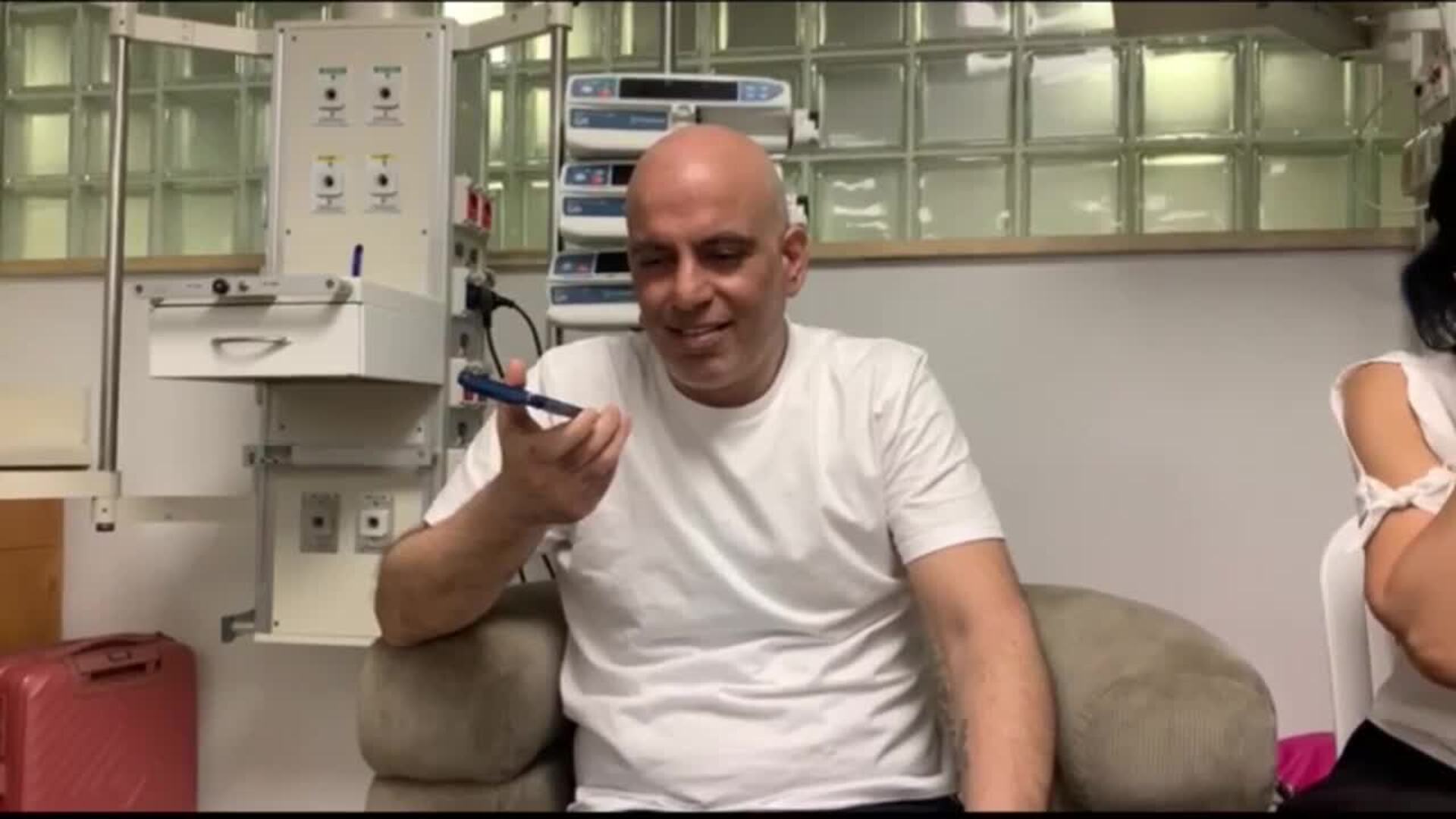 El presidente de Israel llama por teléfono a los rehenes liberados