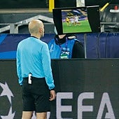 Todas las decisiones del VAR se explicarán en tiempo real en los estadios de la Eurocopa