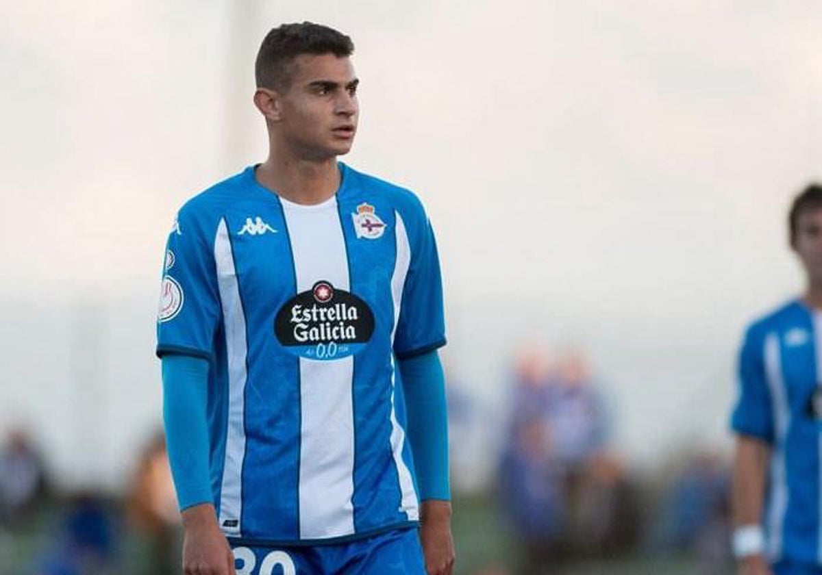 Brais Val, en un partido con el Deportivo