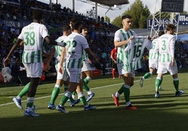 Marc Roca y la continuidad para el centro del campo del Betis 24-25