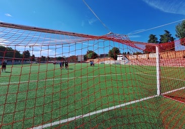 La gesta del ascenso del CDC Moscardó, orgullo del fútbol de barrio