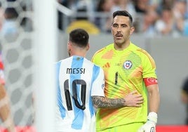 Claudio Bravo, MVP frente Argentina en la Copa América