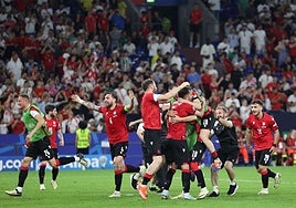 La noche más bella de Georgia: El pánico de Sagnol por la final de la Champions del 99, periodistas enloquecidos y la premonición de Cristiano a Kvaratskhelia