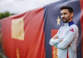 Jesús Navas apunta a la titularidad en la semifinal del martes