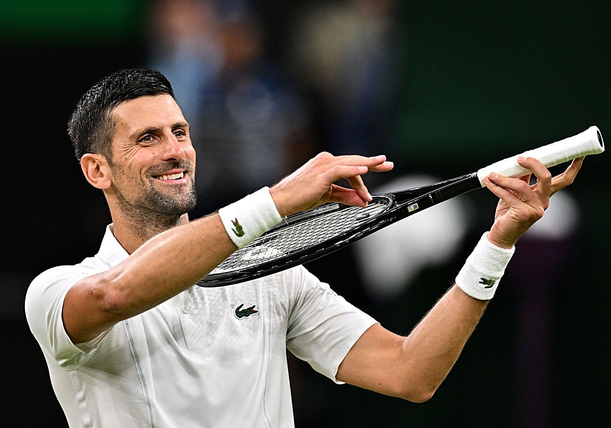 Djokovic celebra el triunfo ante Rune