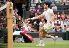 Carlos Alcaraz - Daniil Medvedev, en directo: resultado, ganador y última hora del partido de semifinales de Wimbledon hoy