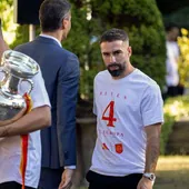 El frío saludo de Carvajal a Sánchez y la incomodidad de los campeones de Europa en Moncloa