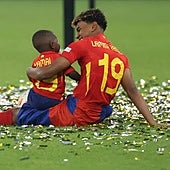 La fiesta de España: Morata de Pepe Reina, DJ Baena y Cucurella el alma