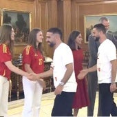 La Princesa y la Infanta aparecen por sorpresa en el encuentro de los Reyes con la selección en Zarzuela