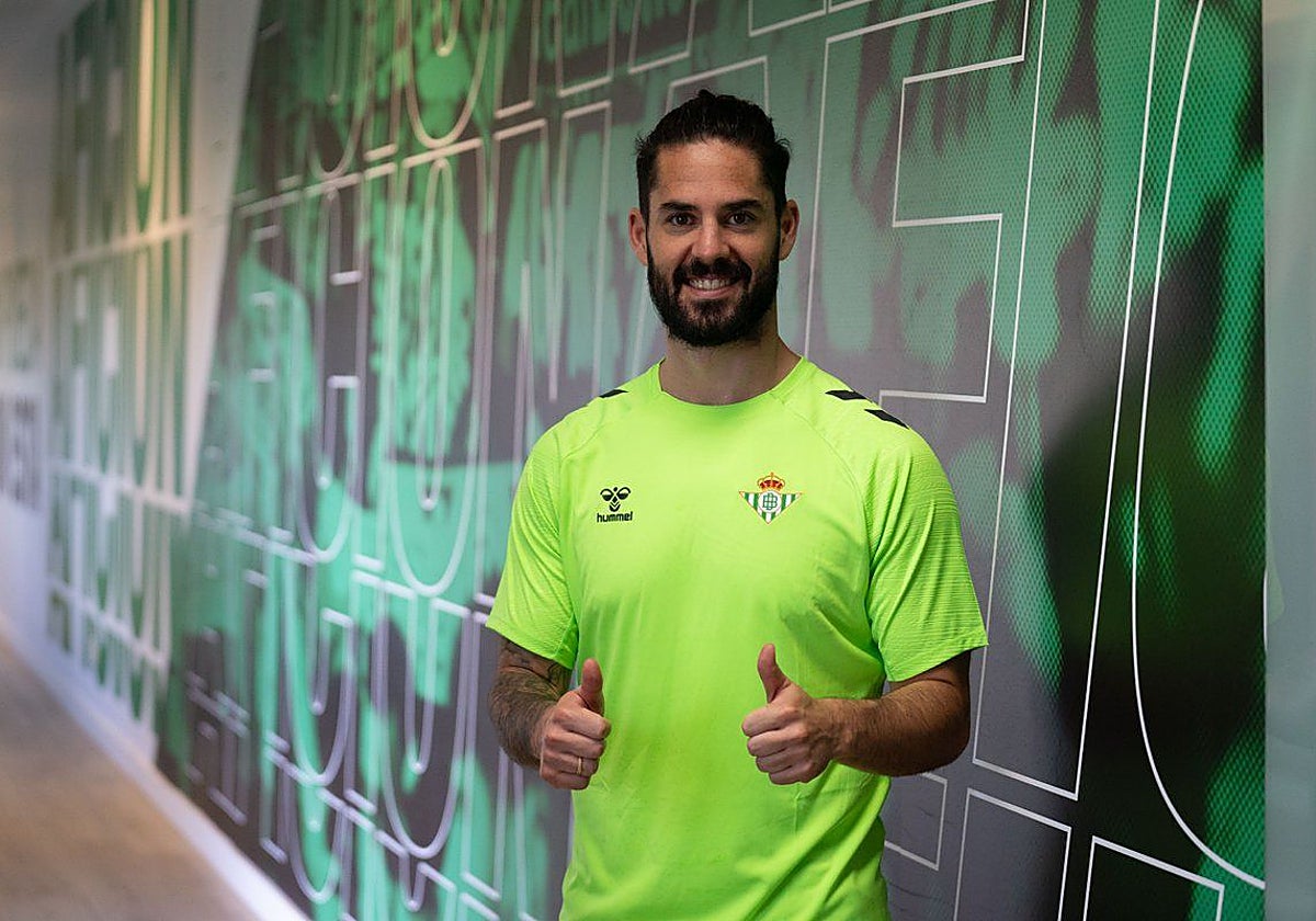 Isco, en el inicio de la pretemporada del Betis en la ciudad deportiva Luis del Sol