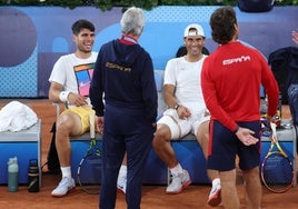 Nadal se prueba sin aparentes molestias antes de la gran cita