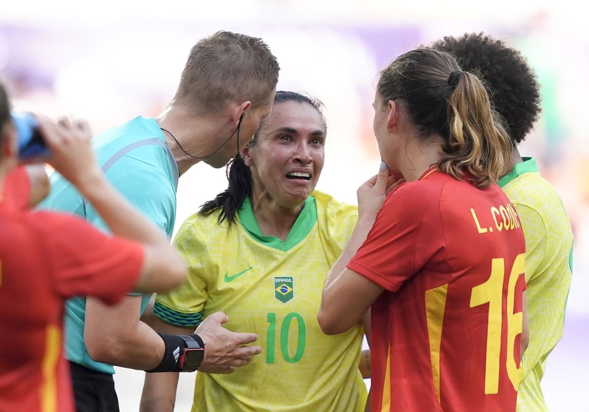 Marta, tras ser expulsada durante el Brasil - España