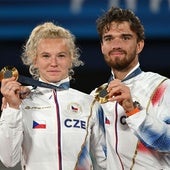 Siniakova y Machac, la pareja que rompió antes de los Juegos y que ha ganado un oro olímpico