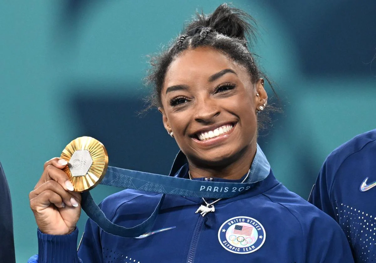 Cuánto mide Simone Biles? La altura de la gimnasta estrella de los Juegos  Olímpicos de París