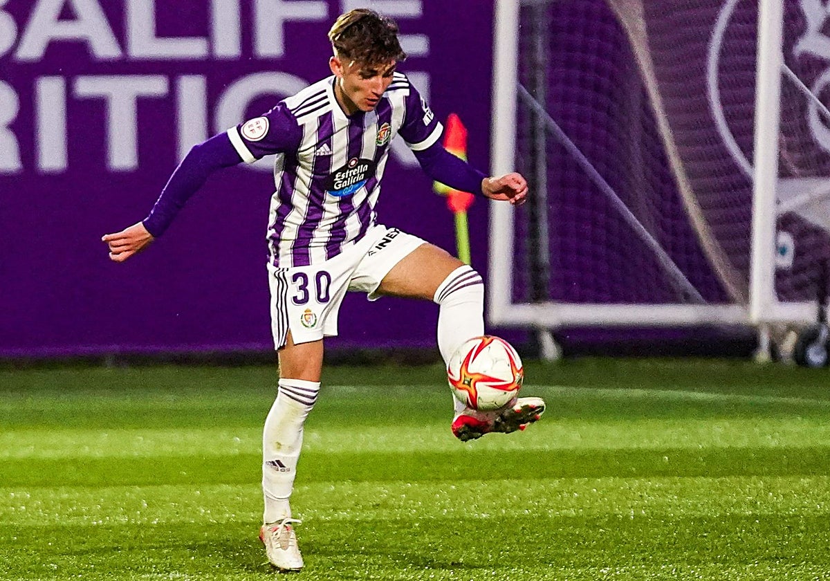 Chuki, durante un partido con el Valladolid