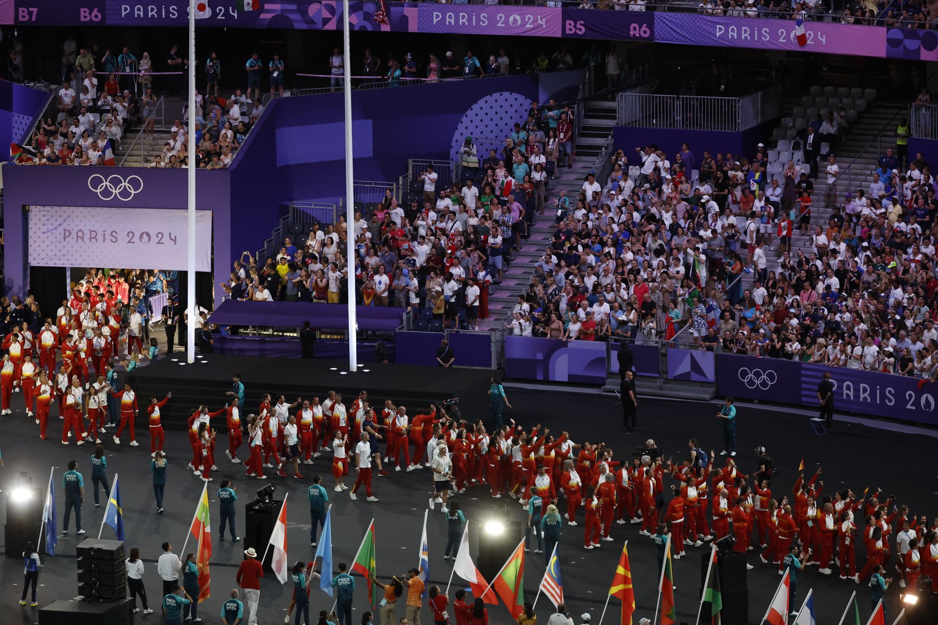 La delegación española desfila durante la ceremonia de clausura de los Juegos Olímpicos de París 2024