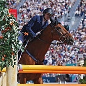 Dollar arruina a Laura Heredia