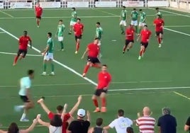 Jony, un 'juvenil' de 42 años, marca el gol del verano en el Jaraíz - Moralo