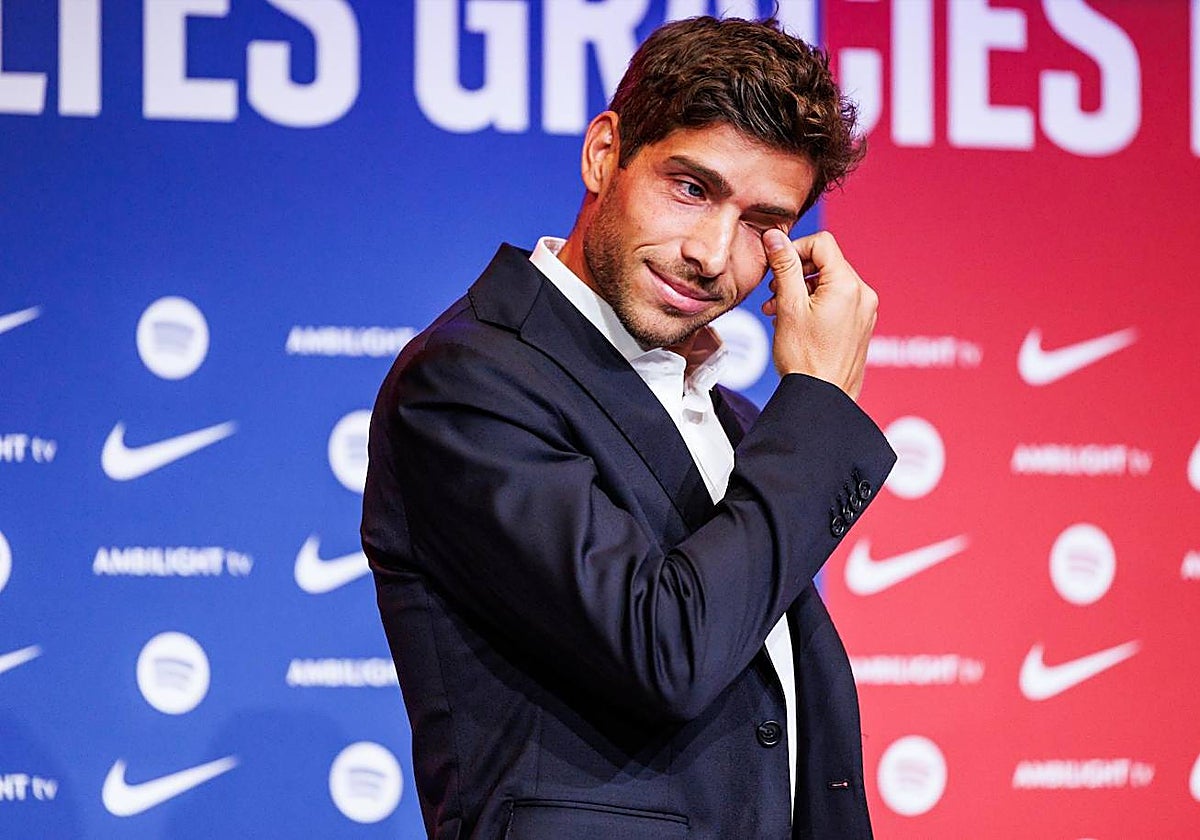 Sergi Roberto se emociona en su acto de despedida del FC Barcelona