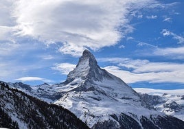 Mueren tres alpinistas  mientras intentaban escalar el Cervino suizo