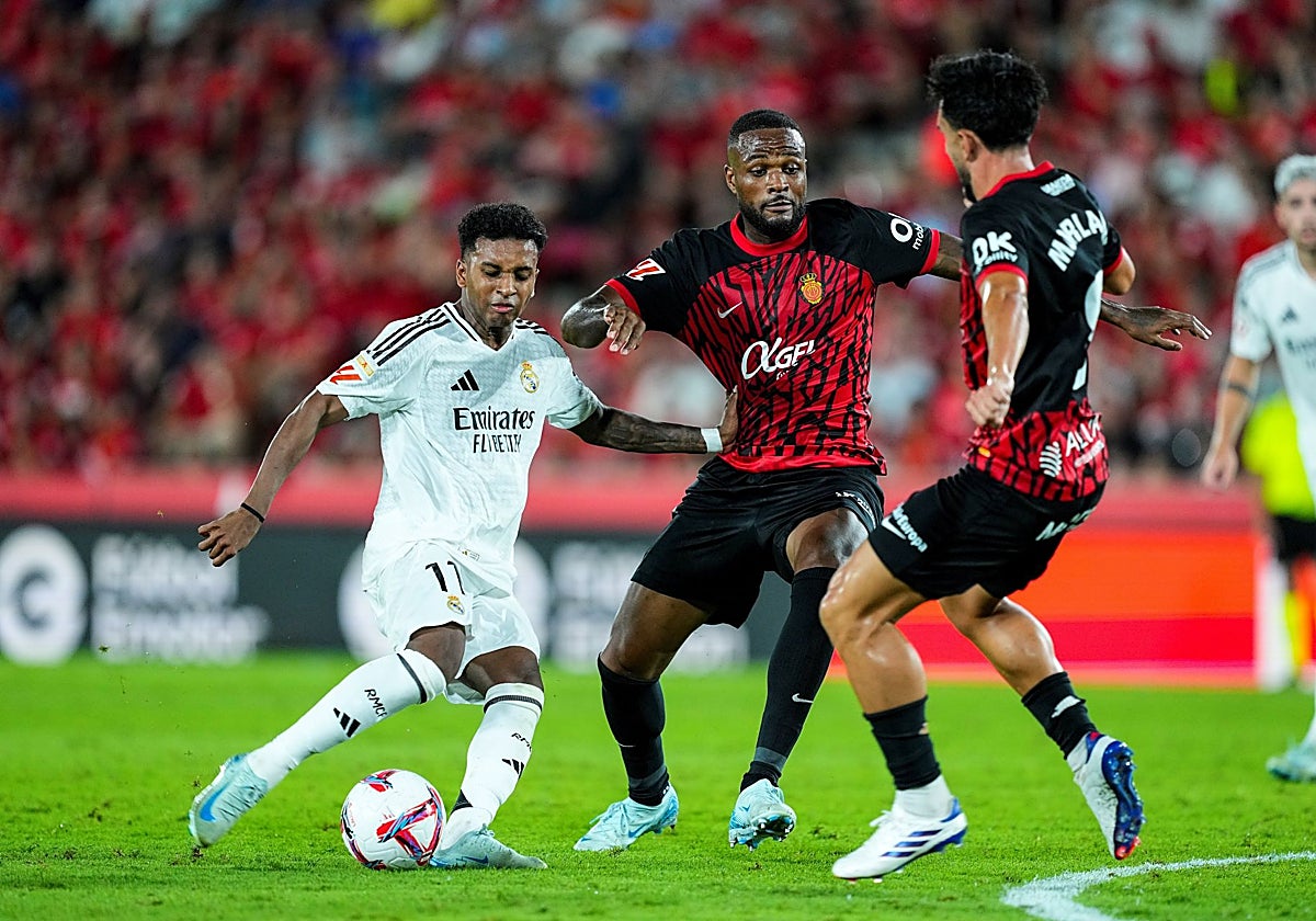 Un momento del partido entre el Mallorca y el Real Madrid