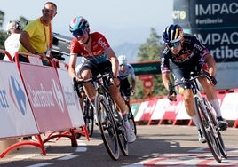 Roglic muestra su poder en un puerto de hormigón