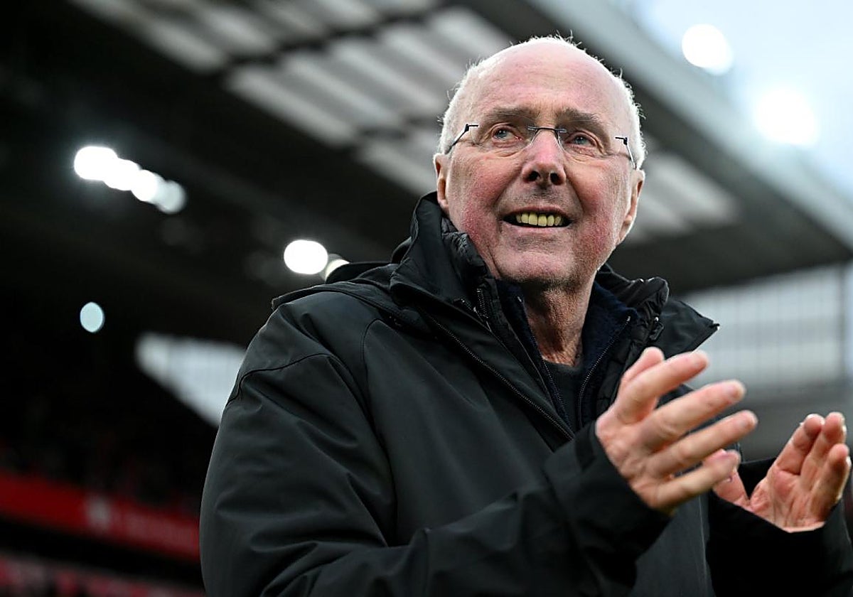 Eriksson en el partido de homenaje con el Liverpool