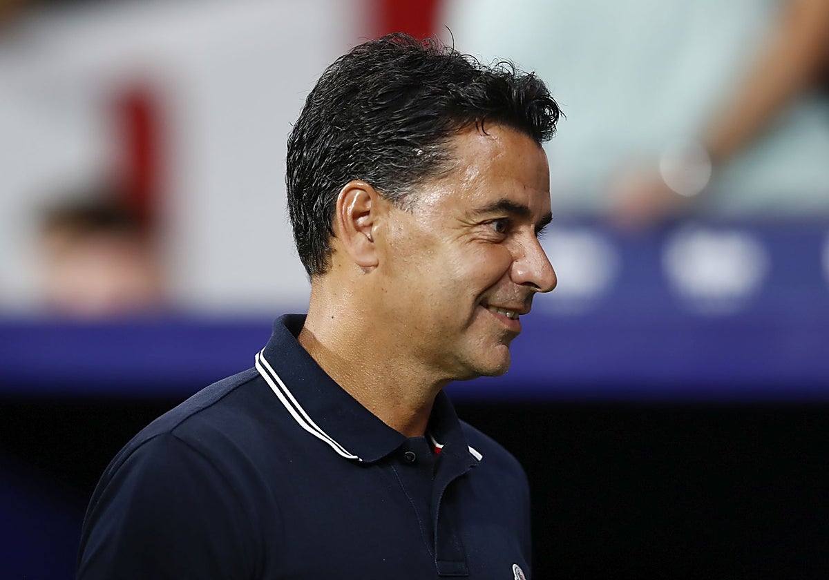 El entrenador del Girona, Míchel, en los prolegómenos del partido ante el Atlético de Madrid