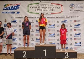 Oro para la alicantina Ane Armas Segovia, en el Campeonato de Europa de Wakeskate