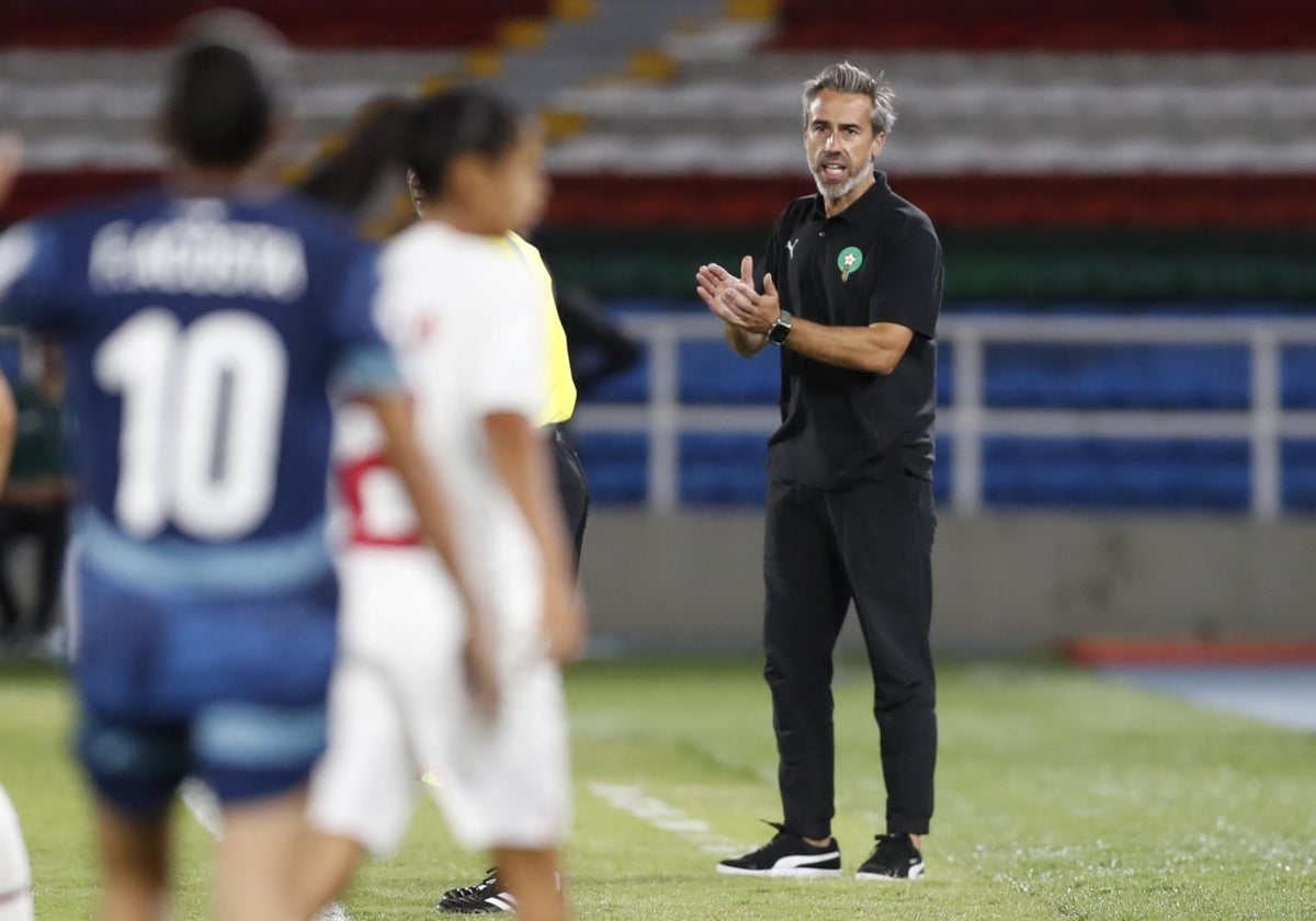 Jorge Vilda, dirigiendo a la sub-20 de Marruecos ante Paraguay