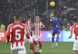 Sporting de Gijón - Real Oviedo: horario, canal de televisión y dónde seguir online y en directo el partido de LaLiga Hypermotion hoy