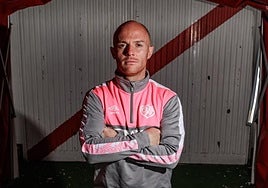 Isi Palazón : «Por supuesto que me bajaría el sueldo a cambio de reducir el calendario»