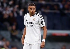 Mbappé cae lesionado y se pierde el derbi