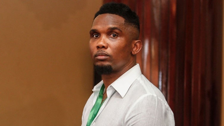 Samuel Eto'o, presidente de la federación de Camerún, suspendido seis meses por la FIFA