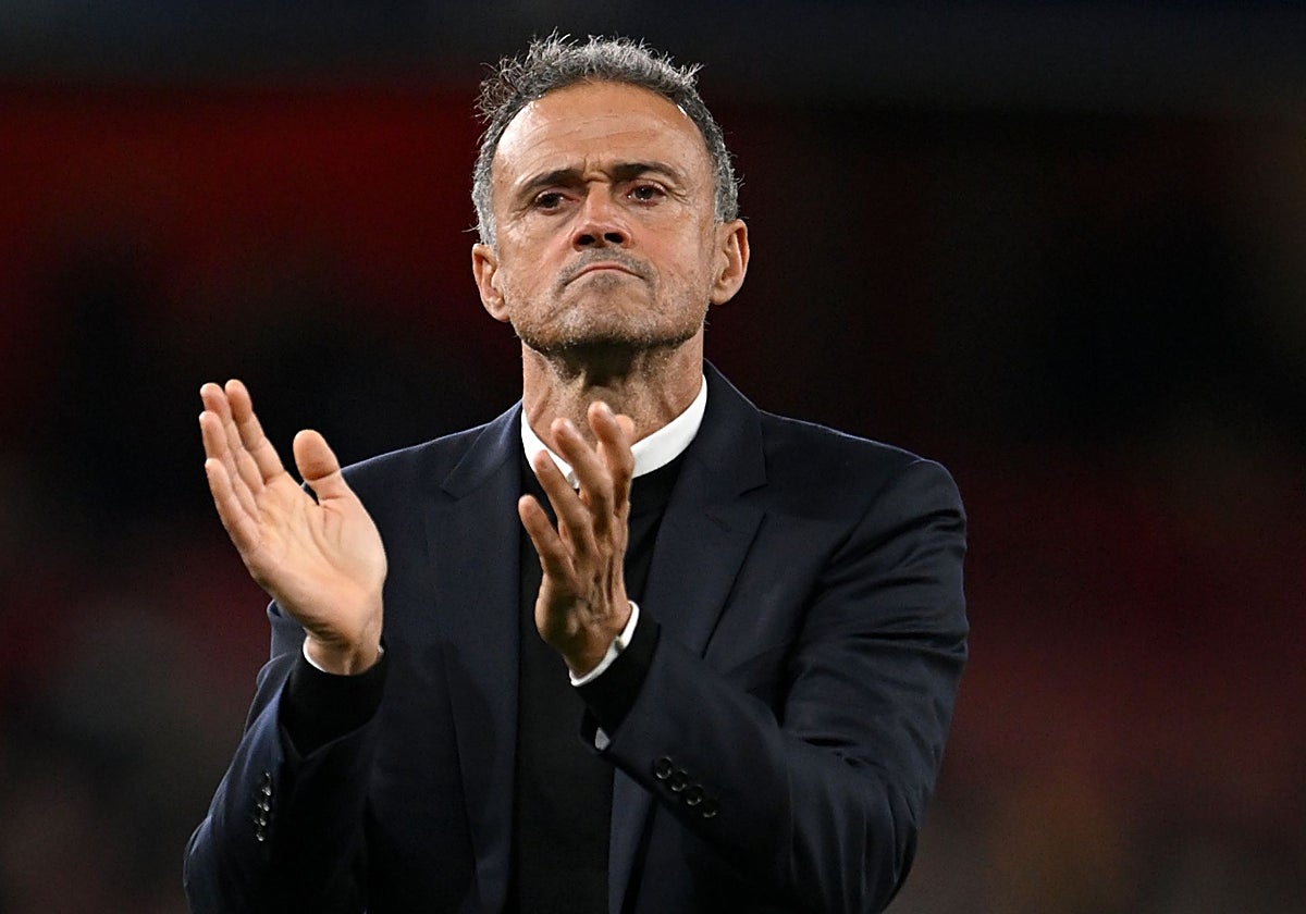 Luis Enrique, durante el partido del PSG en Londres