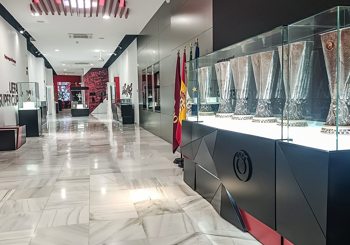 Museo del Sevilla FC en el interior del estadio Ramón Sánchez-Pizjuán