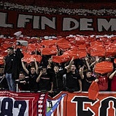 Cinco días después, el Atlético solo encuentra a tres socios involucrados en el lanzamiento de objetos