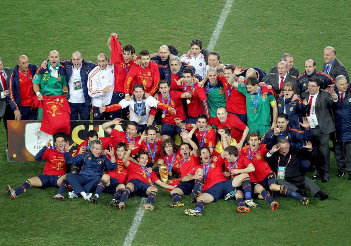 La selección española celebra la consecución del Mundial en Sudáfrica