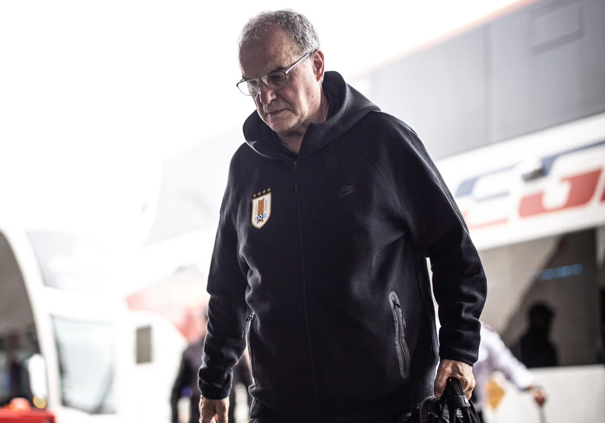 Marcelo Bielsa, en la concentración de la selección uruguaya