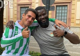 La emotiva historia del camarero 'sevillano' que llegó en patera de Gambia y sueña con ser fisioterapeuta del Betis