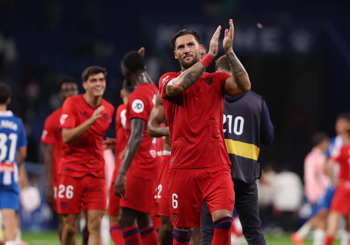 Gudelj celebra la victoria ante el Espanyol