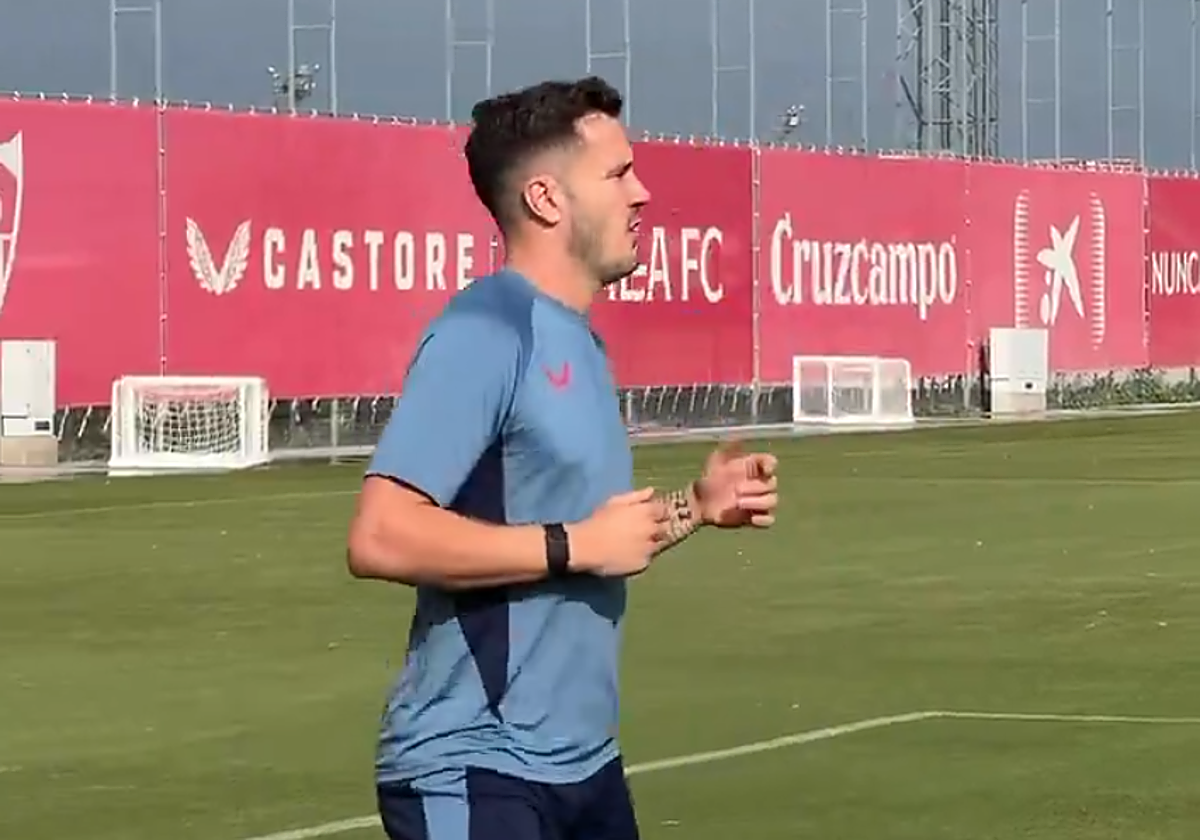 Saúl, sobre el césped de la ciudad deportiva