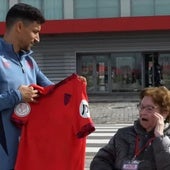 Jesús Navas cumple el deseo de la abuela Florentina