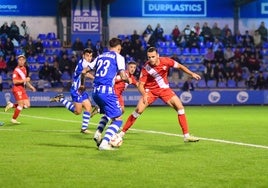 Isra rescata un punto en Alcoy para el Sevilla Atlético (1-1)