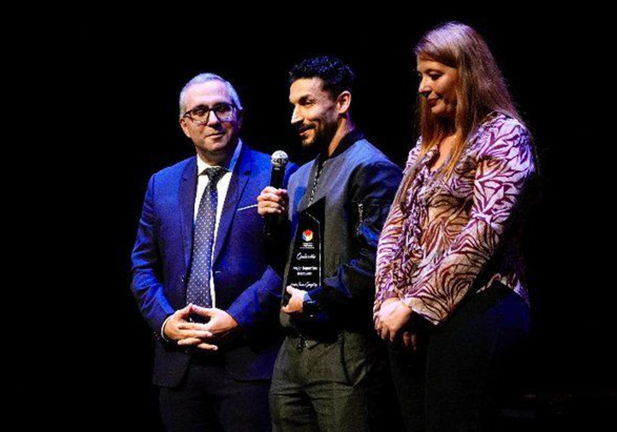 Jesús Navas, tras recibir el premio a mejor deportista masculino de 2024 por el Ayuntamiento de Los Palacios