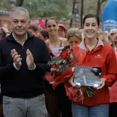 Carrera de la Mujer de Sevilla: Carolina Marín abandera la solidaridad de la 'Marea Rosa'