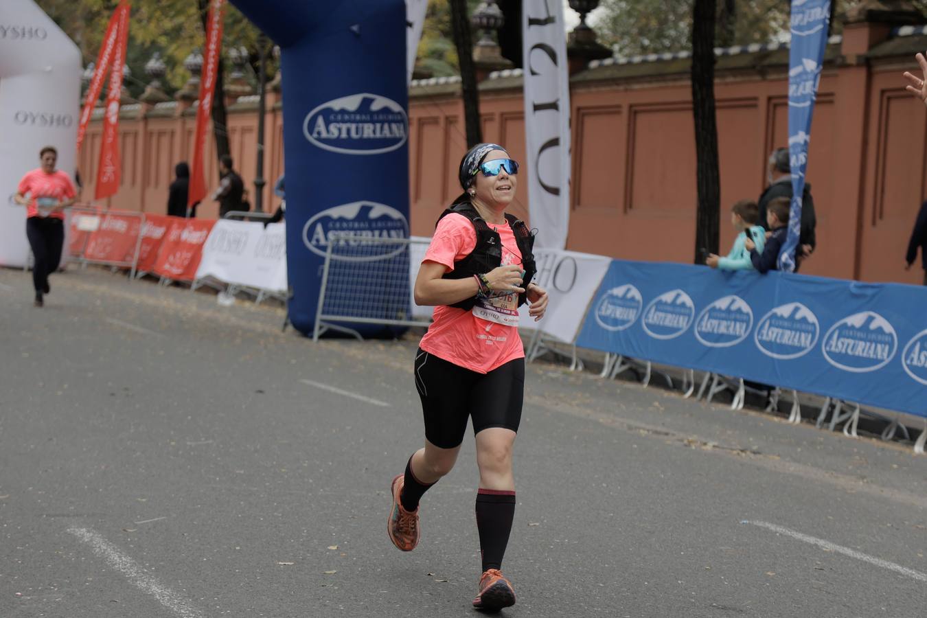 Participantes en la Carrera de la Mujer de Sevilla