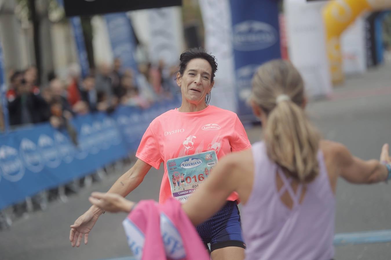 Participantes en la Carrera de la Mujer de Sevilla