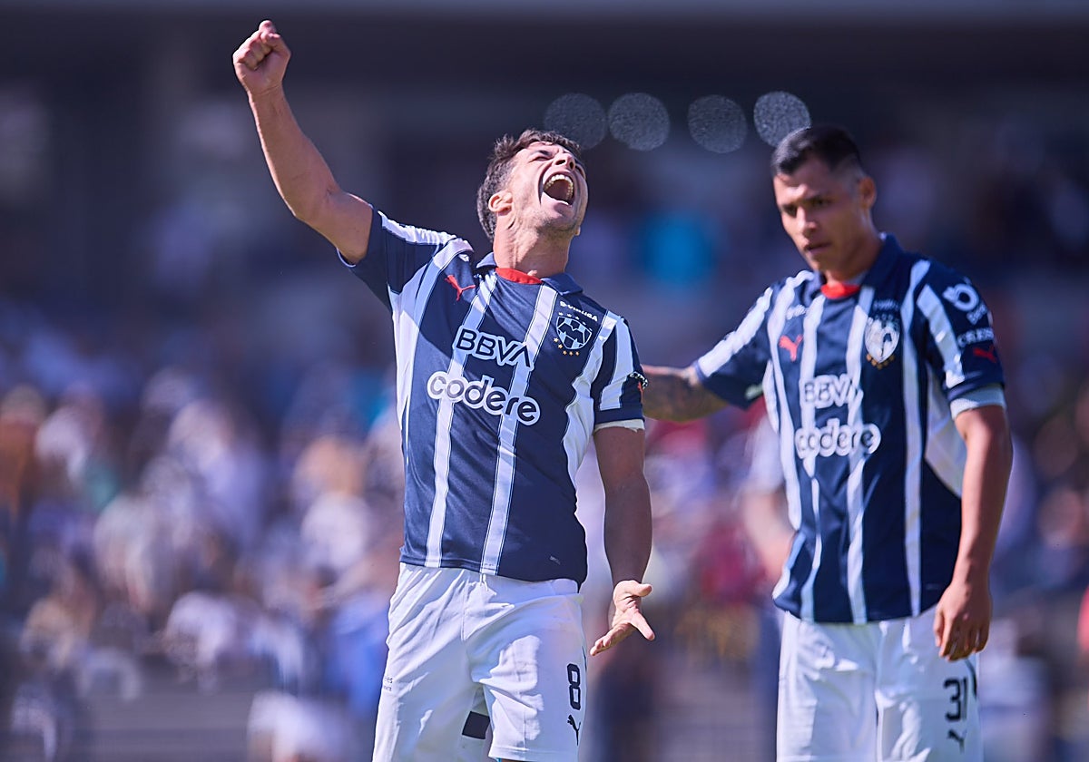Óliver Torres celebra con rabia su primer gol como jugador del Rayados